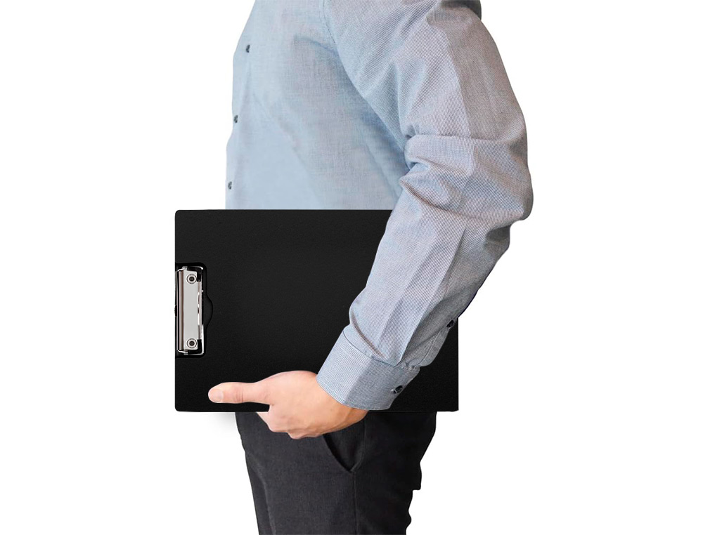 CARPETA Q-CONNECT MINICLIP SUPERIOR DIN A4 PLASTICO 50% RECICLADO NEGRO GROSOR 2,1 MM