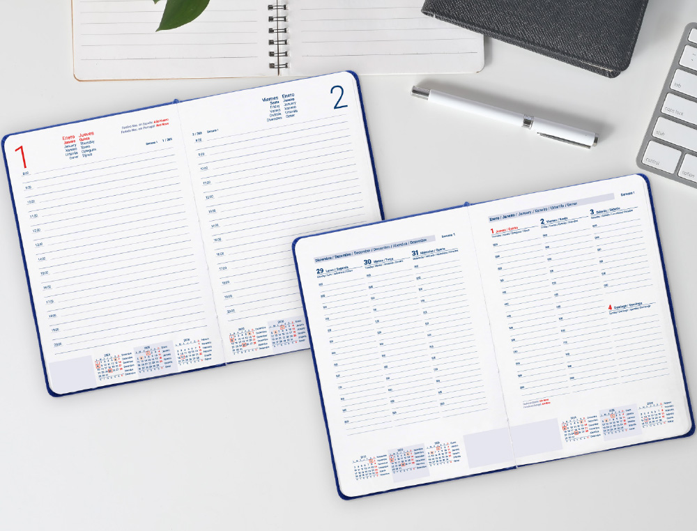 AGENDA ENCUADERNADA LIDERPAPEL CORFU A6 2026 DIA PAGINA AZUL PAPEL 60 GR FSC