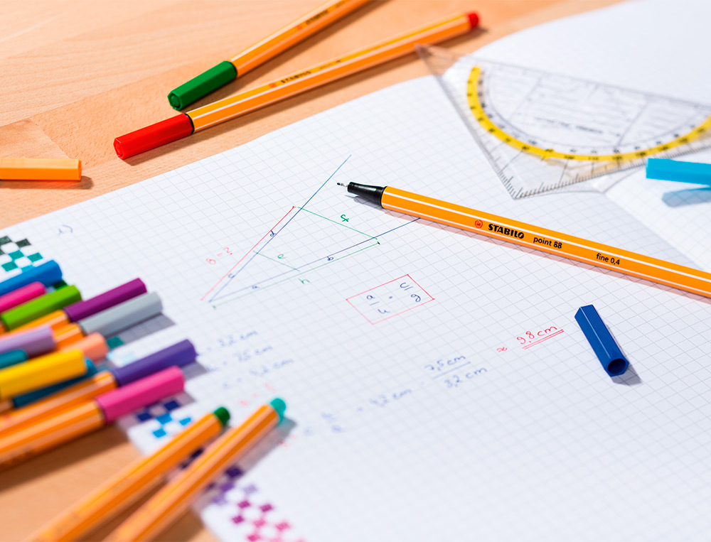 ROTULADOR STABILO PUNTA DE FIBRA POINT 88 COLOR PARADE ESTUCHE DE 20 UNIDADES COLORES SURTIDOS