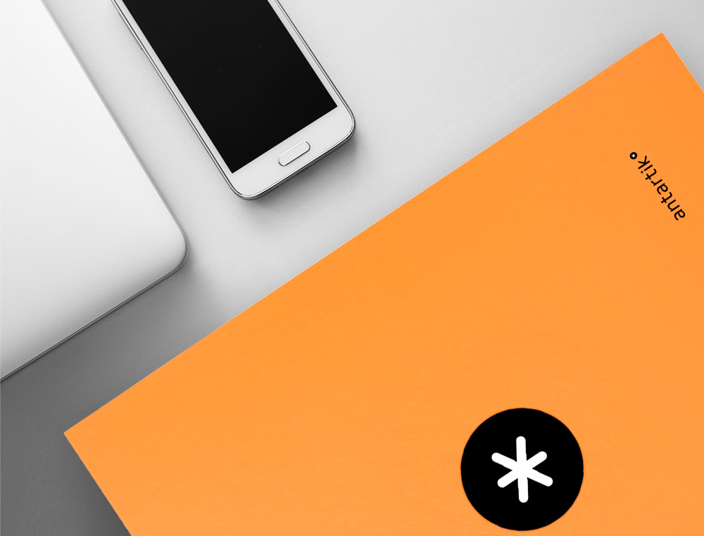 CARPETA ANTARTIK A4 FORRADA 4 ANILLAS 25 MM REDONDAS COLORES SURTIDOS