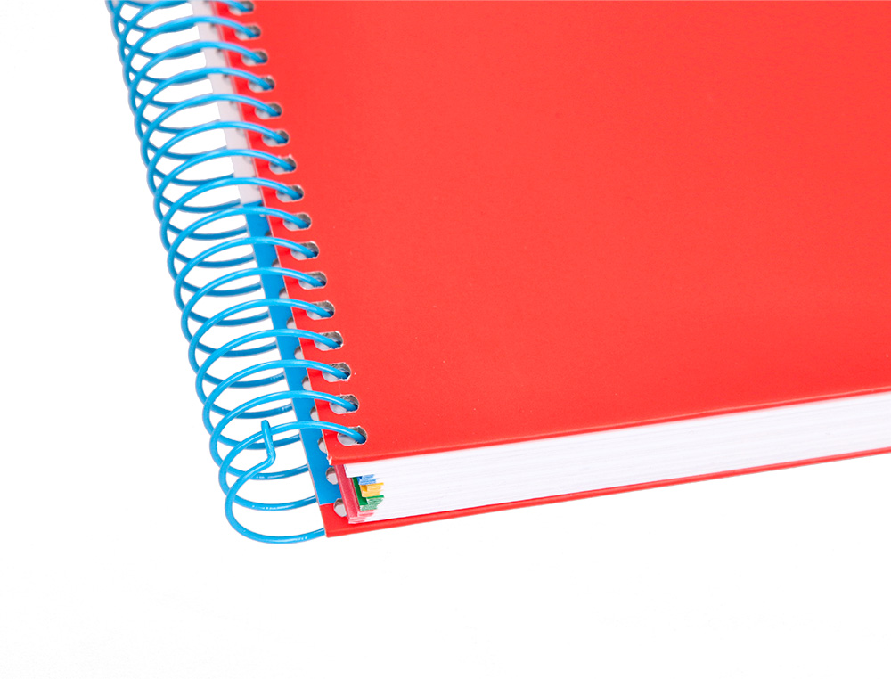 CUADERNO ESPIRAL A5 MICRO ANTARTIK TAPA FORRADA 120H 90G LISO CON BANDAS 6 TALADROS COLOR ROJO
