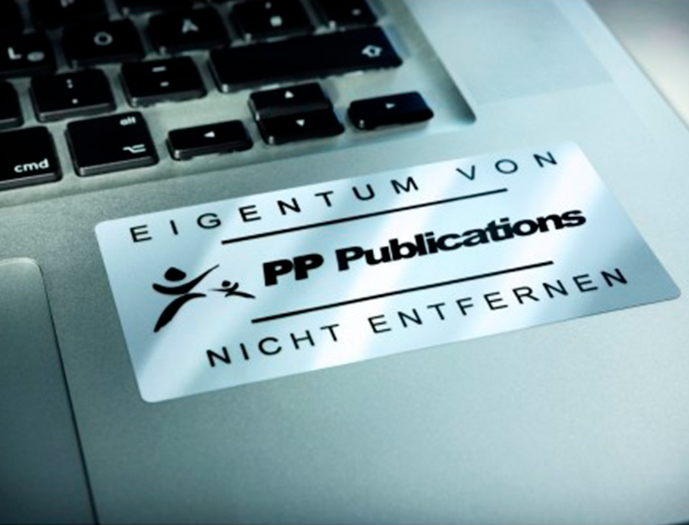 ETIQUETA ADHESIVA RESISTENTE AVERY POLIESTER PLATA 1,2 MM 45,7X21,2 MM LASER PACK DE 960UNIDADES